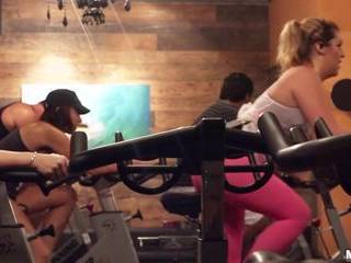 Порно госпожа виола