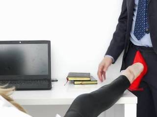 Порно рассказ маленькая шлюха